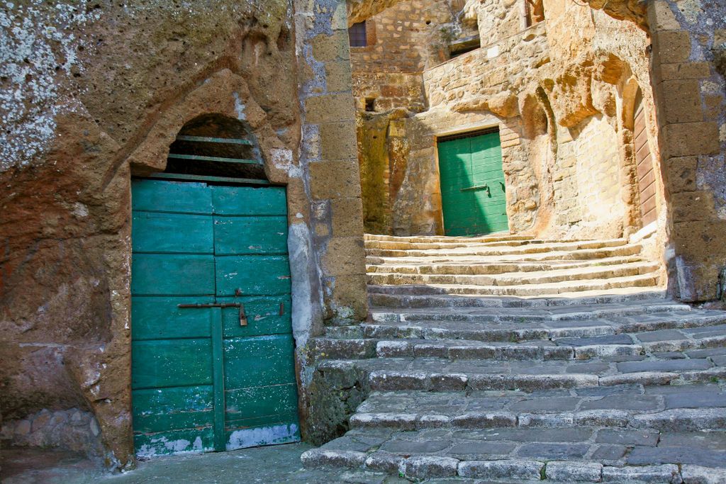 Cascate di Saturnia und Pitigliano mit dem Bus und einem Umweltführer