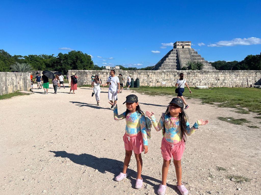 Chichén Itzá, Cenote Suytun und Ik-kil sowie Valladolid-Tour