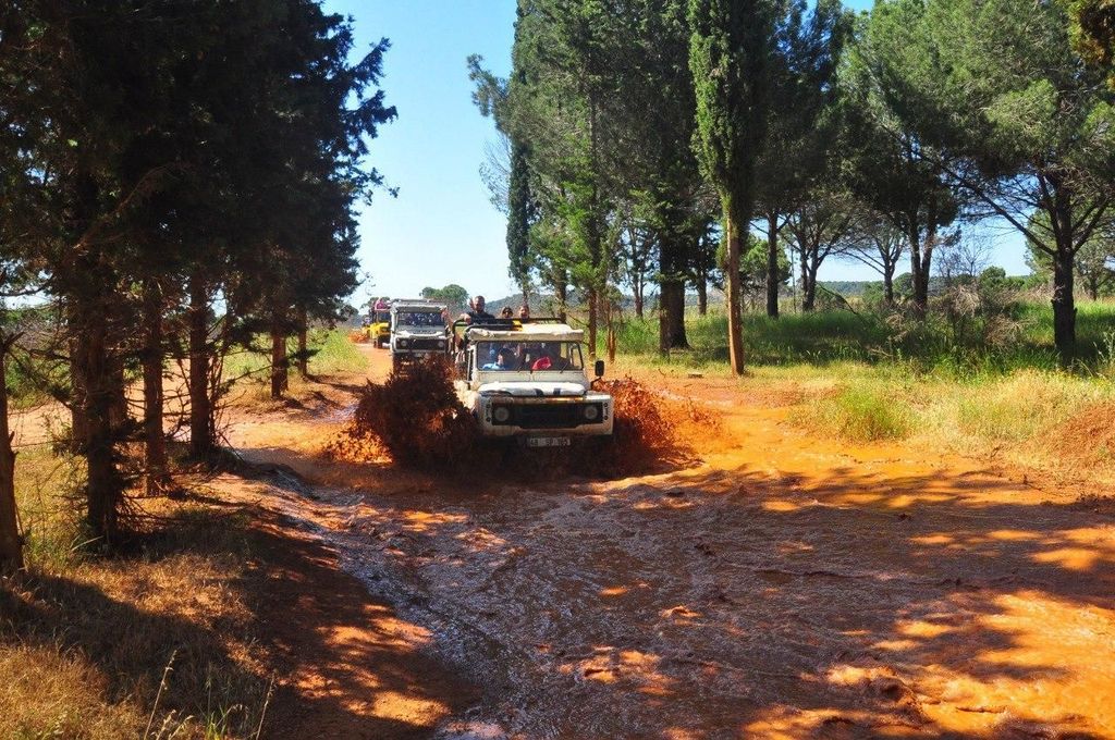 Fethiye: Jeep-Safari-Tour mit Tlos, Saklikent und Schlammbädern