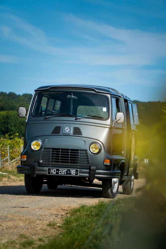 Von Épernay: Champagnerverkostung mit einem Oldtimer