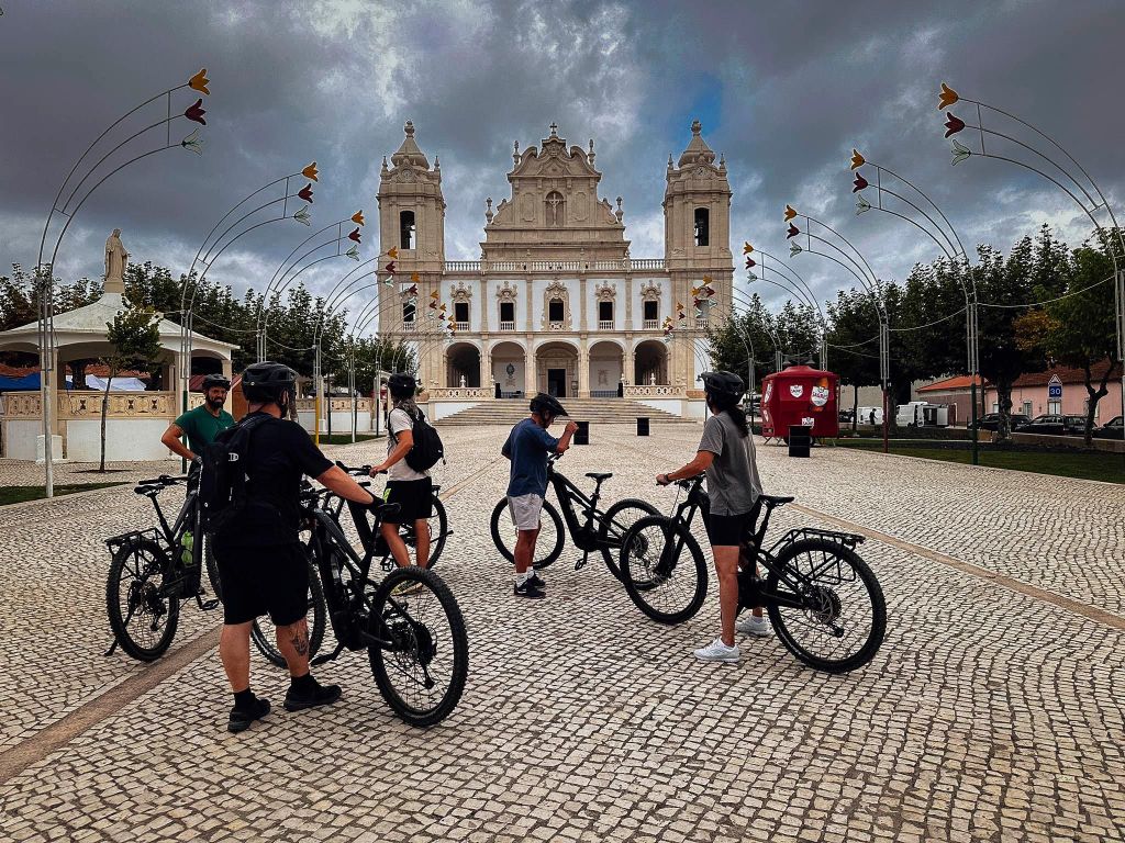 Lagoa da Ervedeira E-Bike und Stand Up Paddle Tour