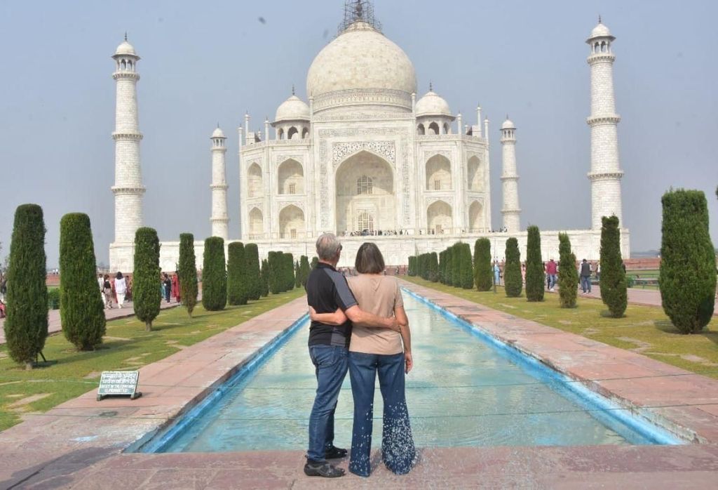 Private Tour ohne Anstehen: Taj Mahal & Rotes Fort