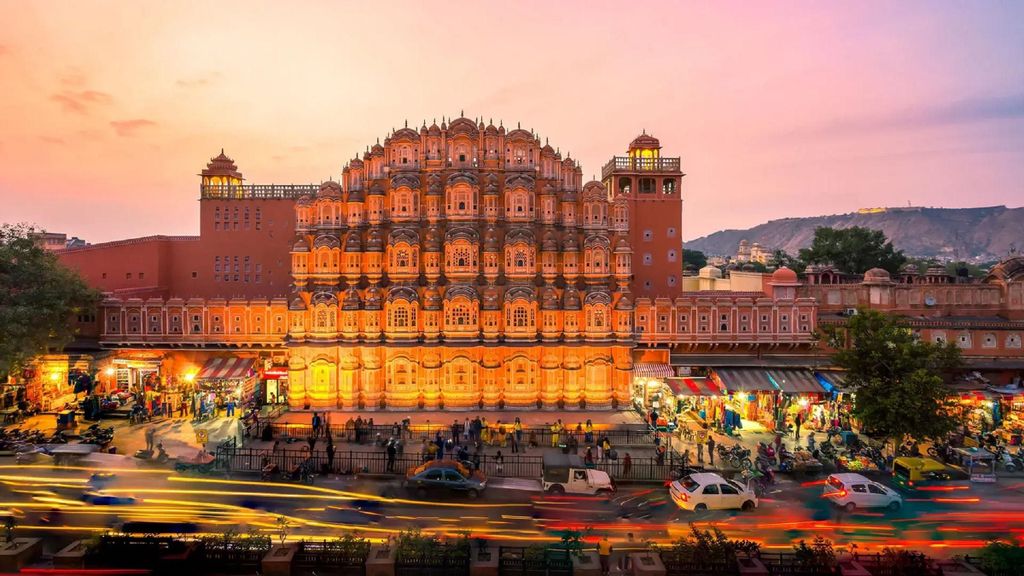 Ab Delhi: 2-tägige königliche Jaipur-Städtetour mit Hotel & Guide