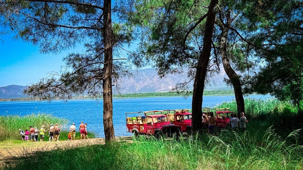 Dalyan: Jeep-Safari-Tour mit Schlammbädern und Iztuzu-Strand