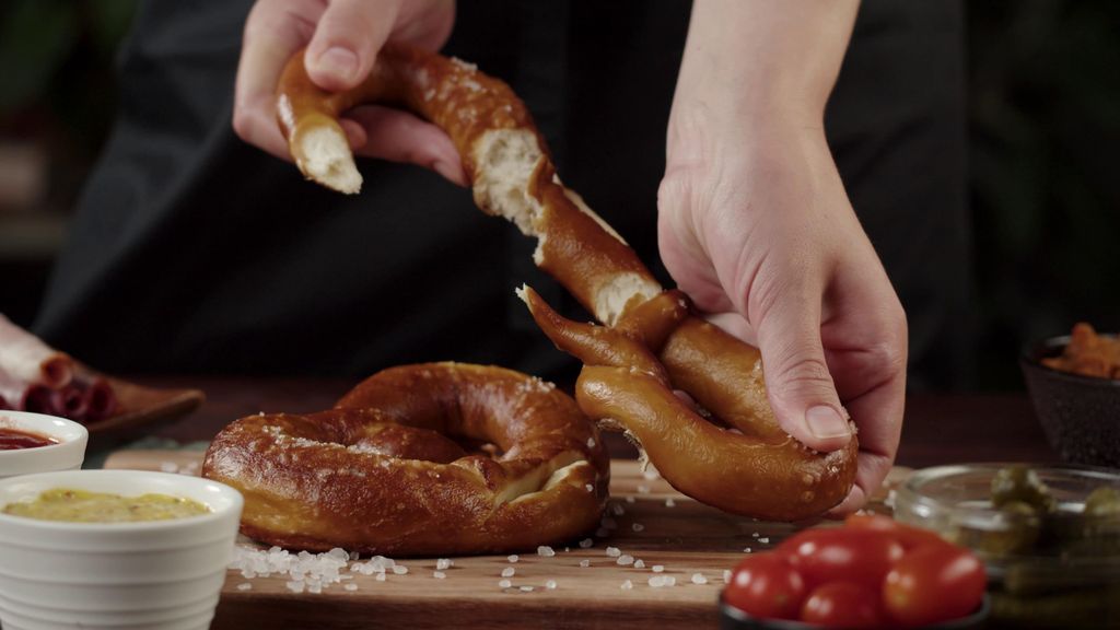 Garmisch-Partenkirchen: Brezelbacken