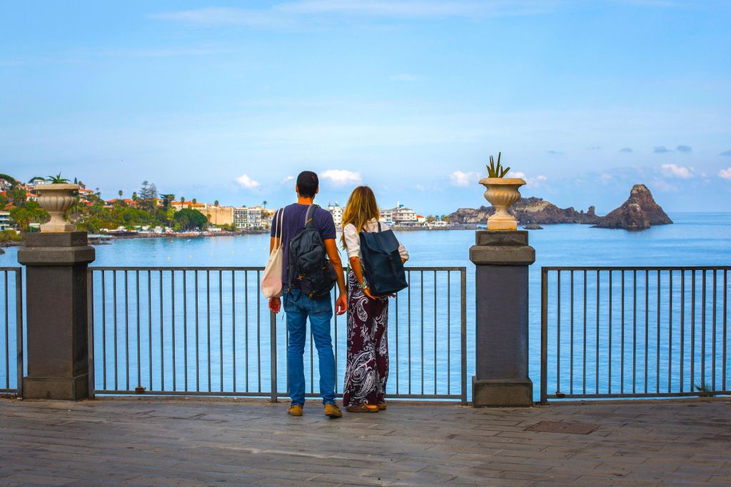 Catania: Vulkanisches Küstenabenteuer & Essen