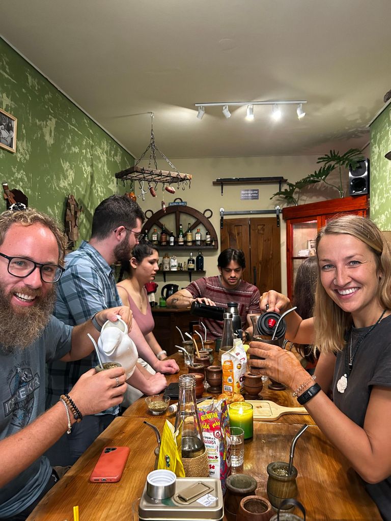 Buenos Aires: Entdecke das Mate-Ritual in einer Bar im Gaucho-Stil