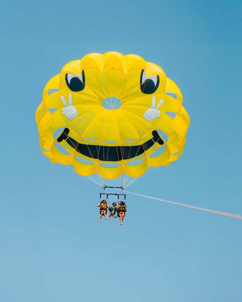 Ajaccio: Parasailing-Erlebnis mit Lehrer
