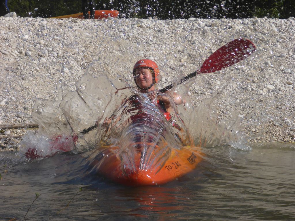 Bovec: Wildwasser-Kajakfahren auf dem Fluss Soča