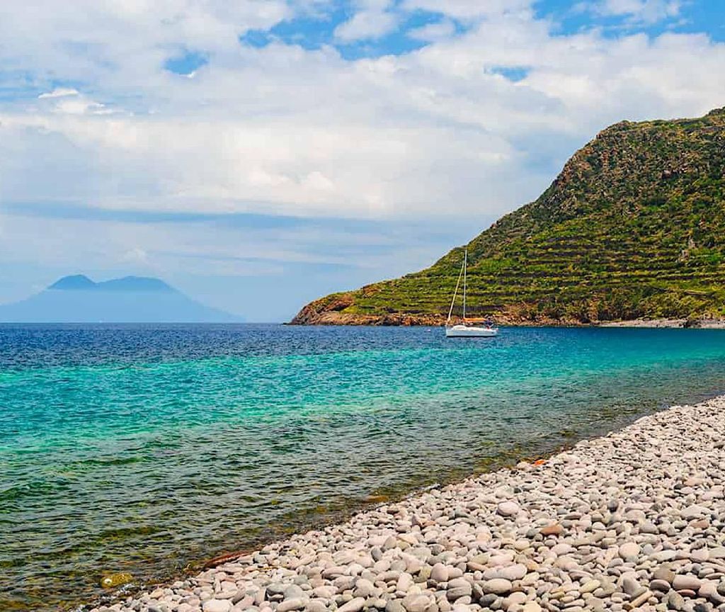 TOUR: ALICUDI E FILICUDI (MAX 12 P)