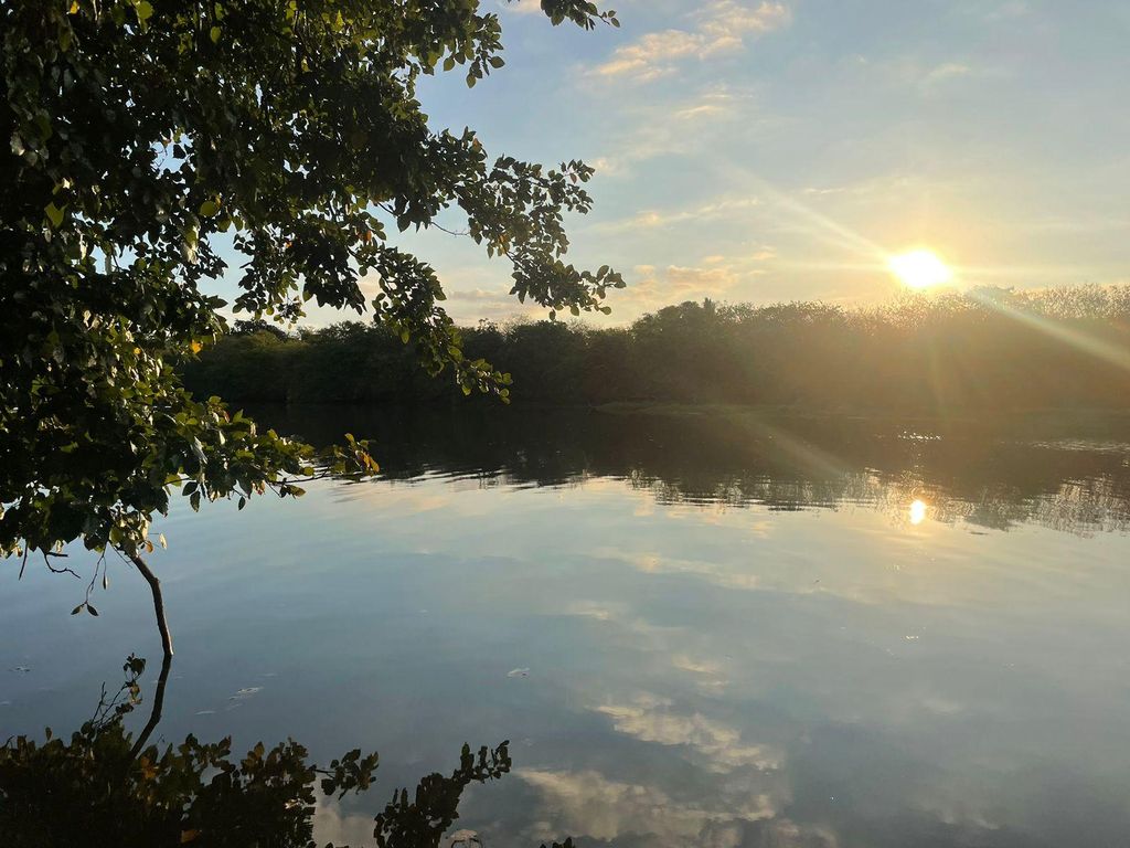 Mauritius, Tamarin: Sonnenuntergang und Verkostung