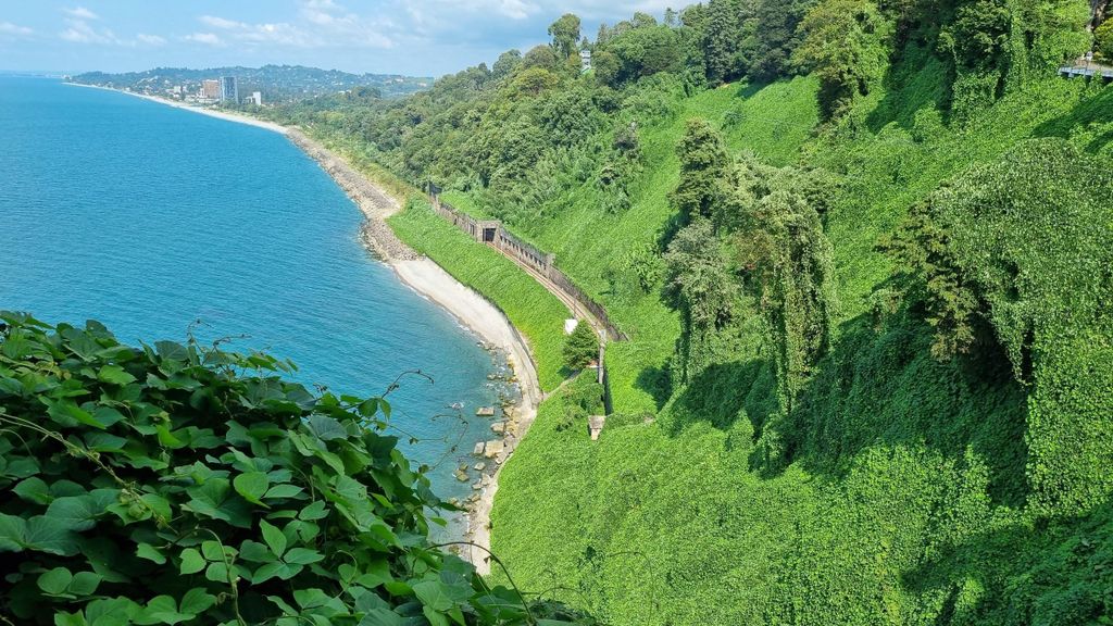 Batumi: Botanischer Garten, Festung Petra und Miniaturenpark