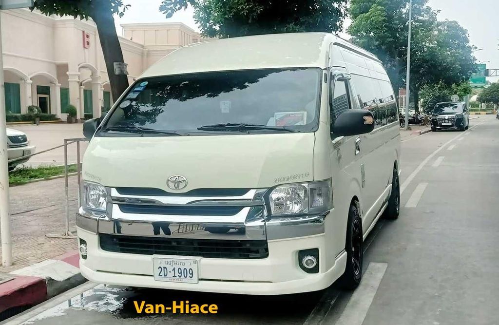 Privater Transfer nach/von Battambang - Sihanoukville
