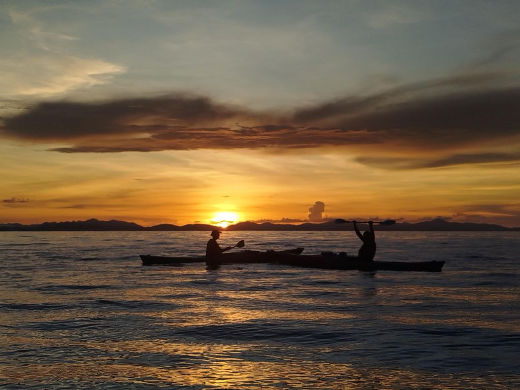 Coron: Sonnenuntergangskajaktour auf Coron Island