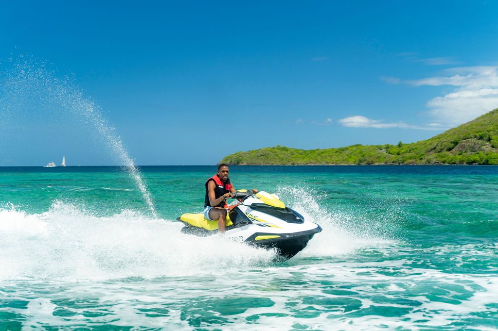 Martinique: 45-minütige Jetski-Tour in den Buchten von Marin