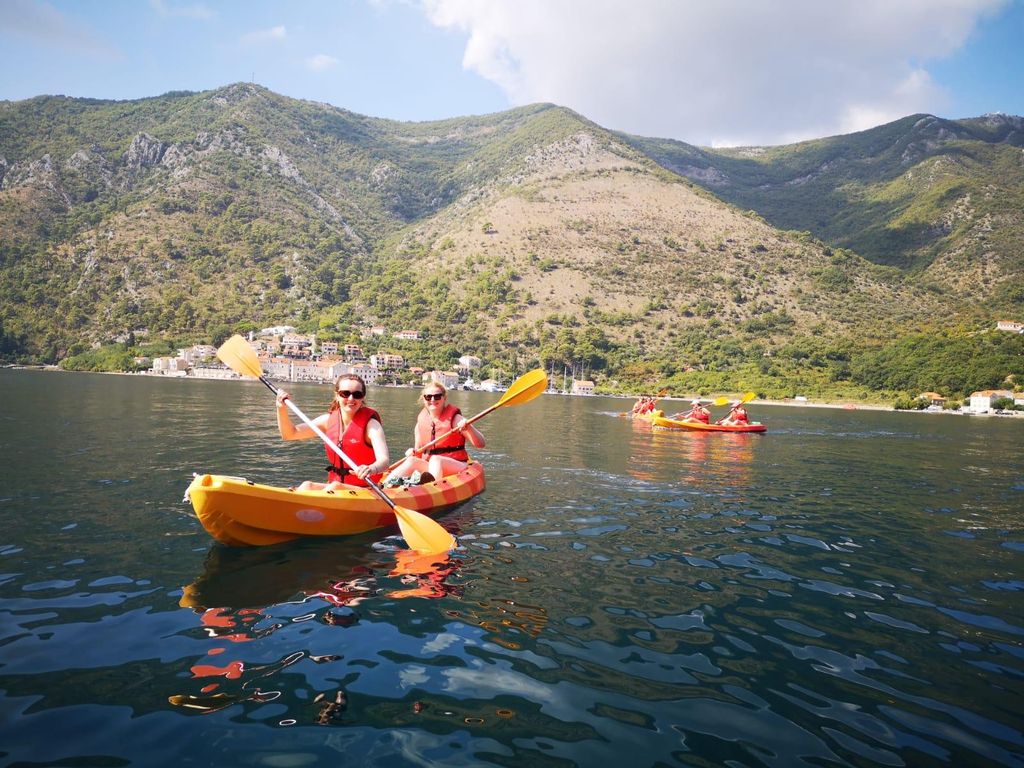 Kotor: Geführte Kotor-Bucht-Kajaktour