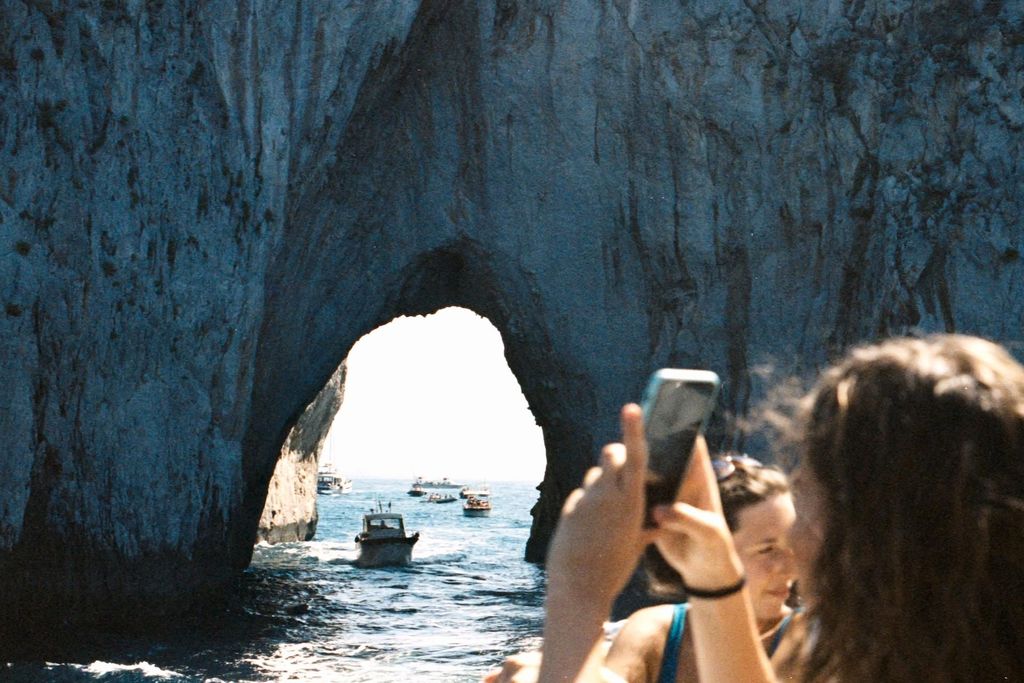 Von Positano: Tagestour nach Capri - Gruppentour mit dem Boot
