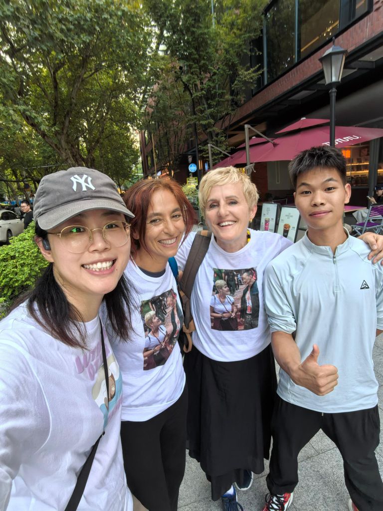 Wuhan bei Nacht: Industrierelikte & Luftschutzkeller-Tour