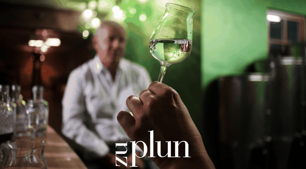 Kastelruth: Führung durch Brennerei - Verkostung von Grappa, Gin & Likören