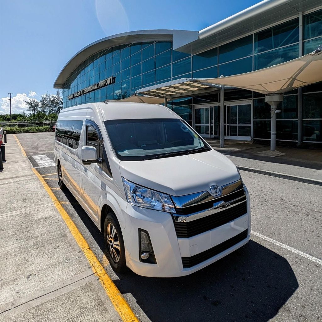 Private Transfers von/nach Kingston und zum Flughafen in ganz Jamaika