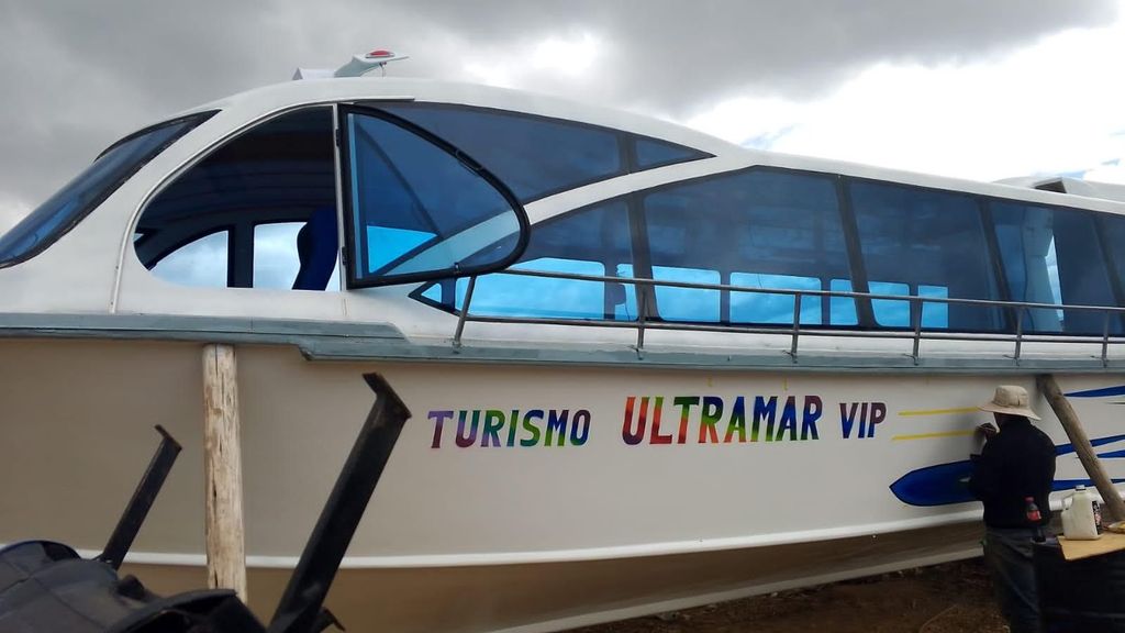 Schwimmende Inseln der Uros: Führung, Kultur und Tradition.