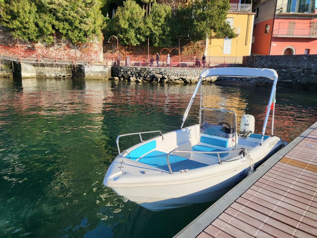 Comer See: Boot mit 40 PS selbst fahren – ohne Führerschein
