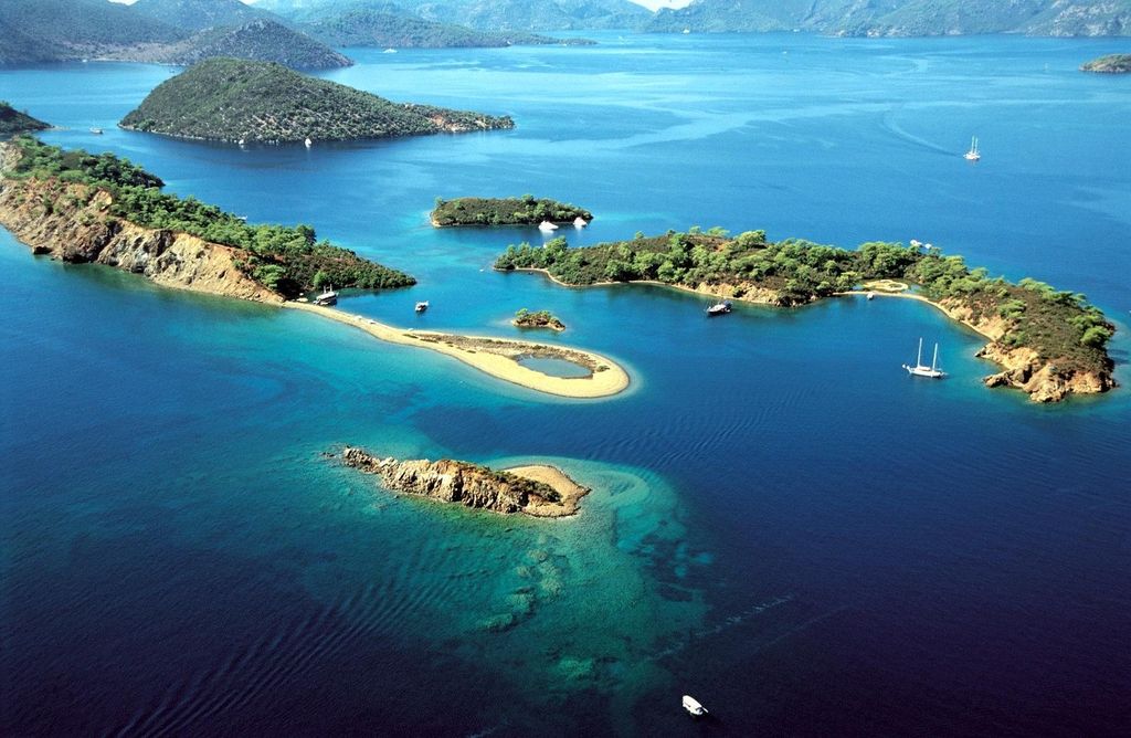 Fethiye: Bootstour zu 12 Inseln mit Mittagessen und Hoteltransfer