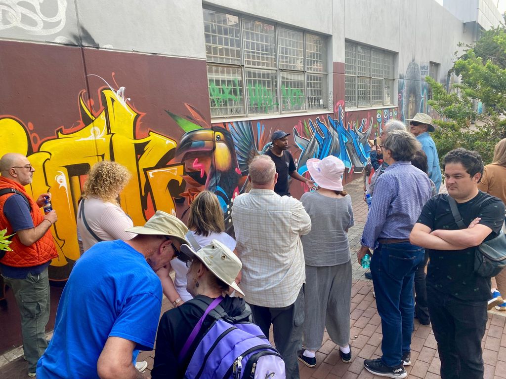 Die Farben von Johannesburg: Eine Graffiti & Street Art Tour