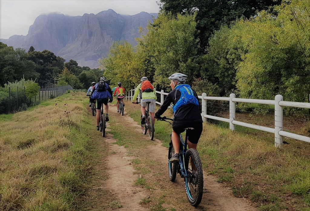 Franschhoek: E-Bike Tour mit Weinverkostung und Mittagessen