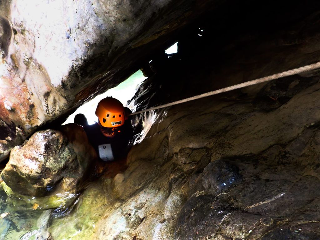 Gardasee: Canyoning Adventure Tour