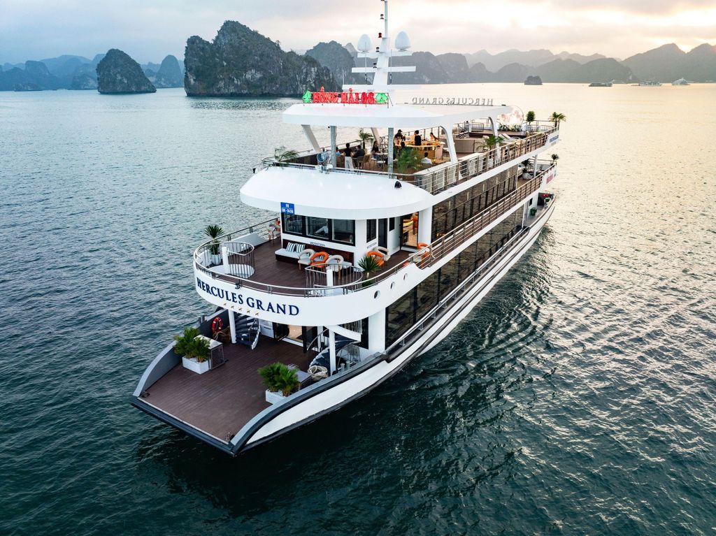 Ha Long Bay Luxus-Ganztagskreuzfahrt| Buffet & alles inklusive