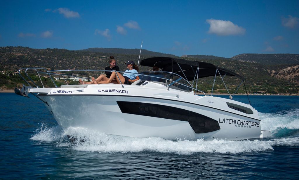 Von Latchi aus: Blaue Lagune Tour mit dem Karnic SL800 Boot