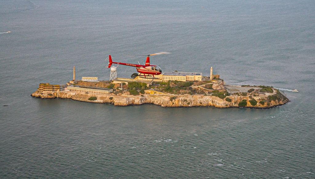 Von Sausalito aus: San Francisco und Alcatraz Helikoptertour