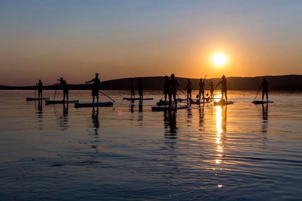 Plattensee: Sunset SUP Tour entlang des Tihany Nationalparks