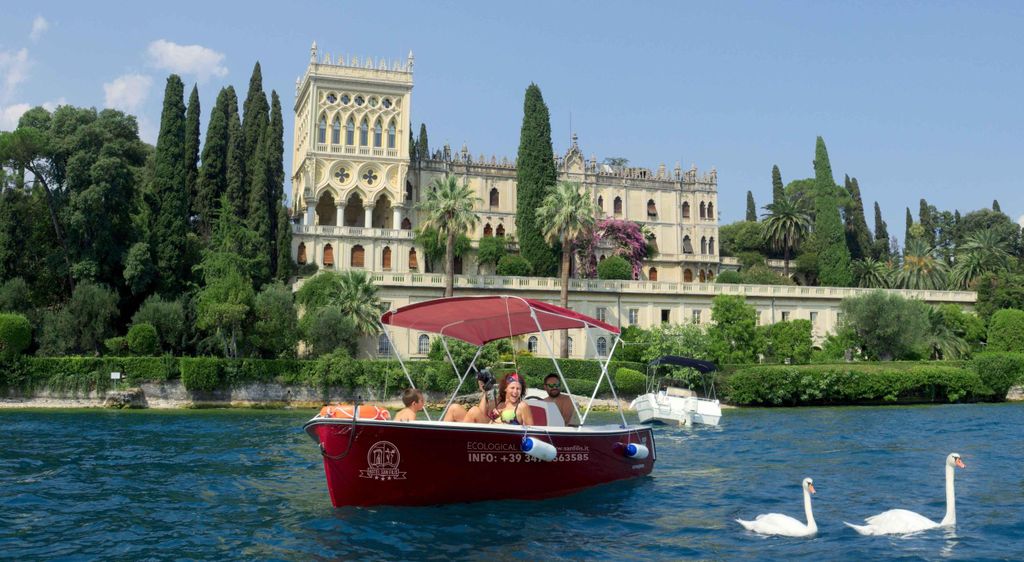 San Felice: E-Boot-Vermietung ohne Lizenz