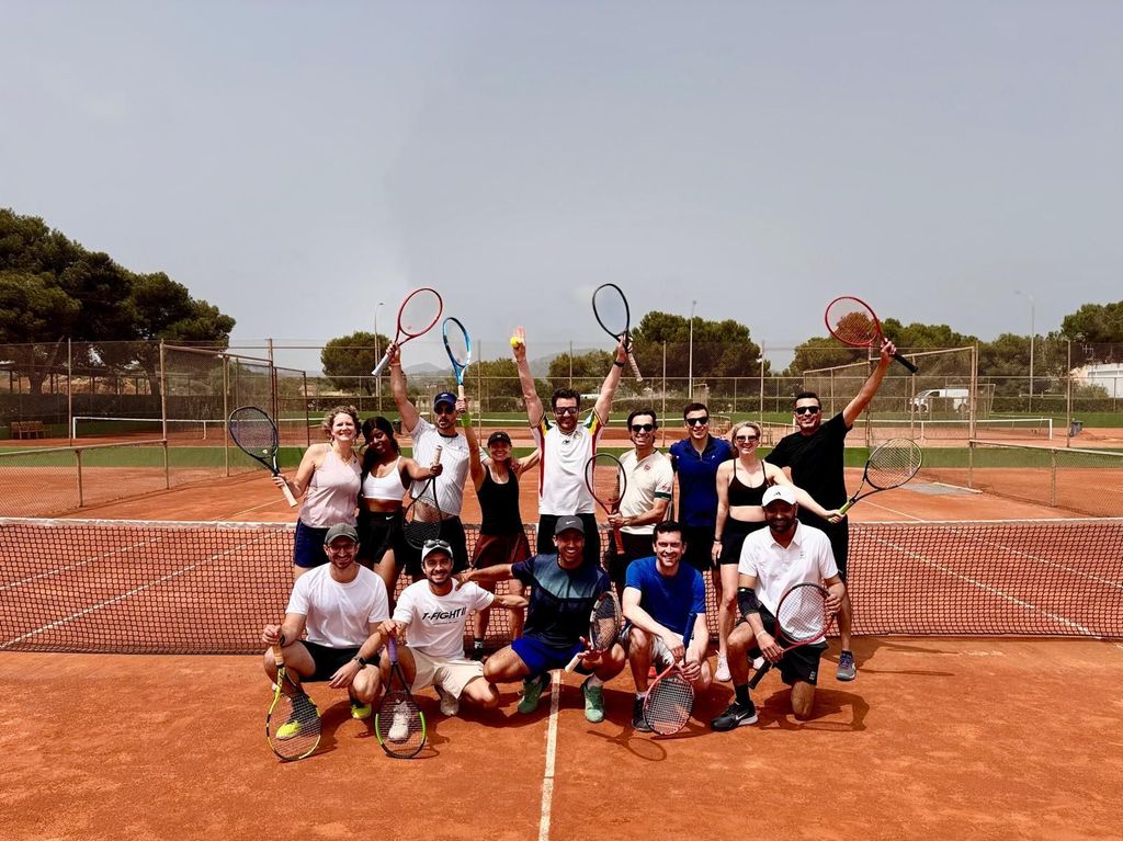 Mallorca: Tennisunterricht und Waldspaziergang in Sa Coma