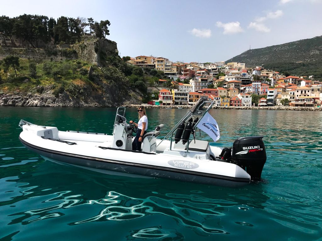 Ab Parga: Bootstour nach Paxos und Antipaxos mit Schwimmgelegenheiten