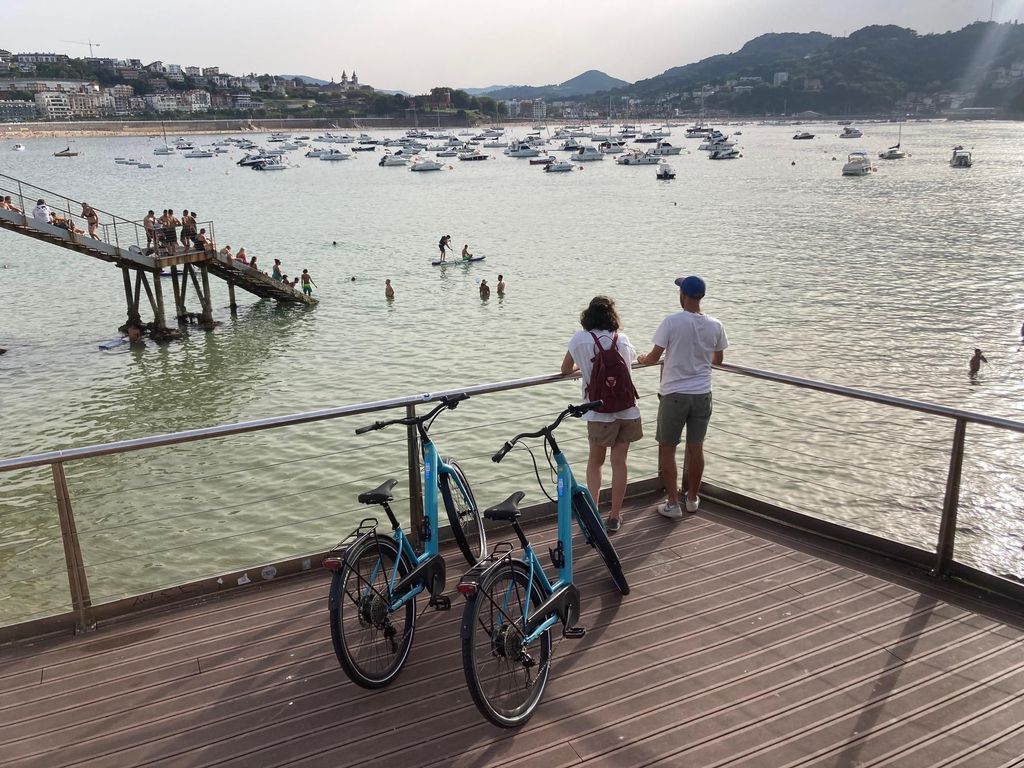 San Sebastián: Kultur- und Gastronomie-Tour mit dem E-Bike