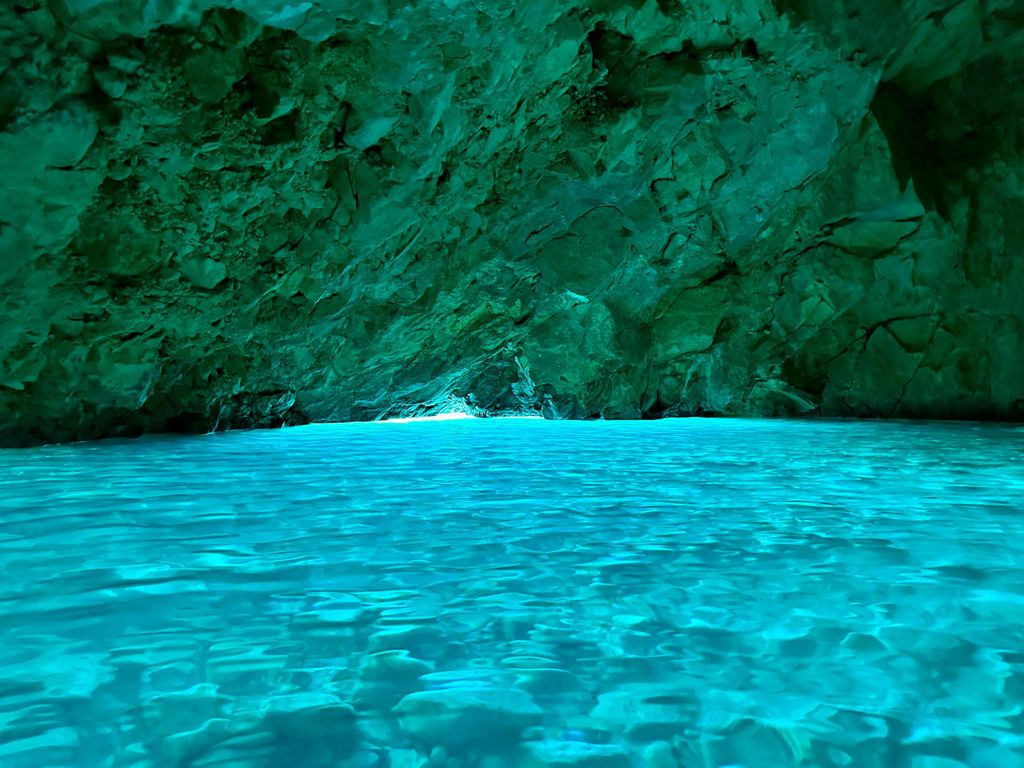 Blue Gem Cave Speedboat Tour Vlore
