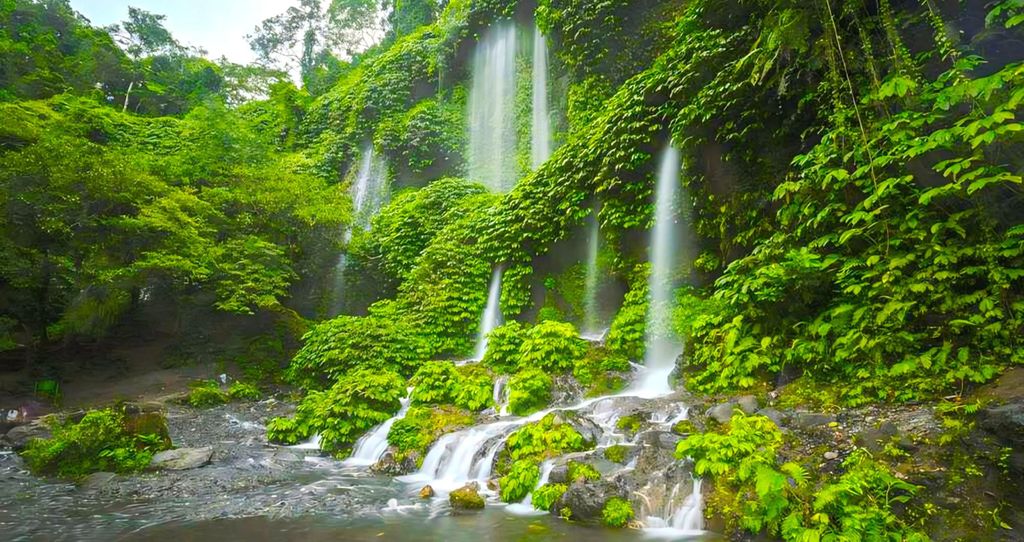 Lombok: Benang Stokal, Benang Kelambu, Kultur & Strandtour