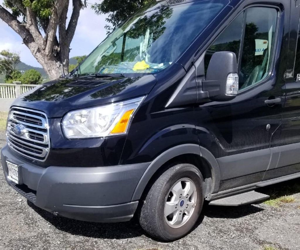 St. Thomas: Privater Transportdienst
