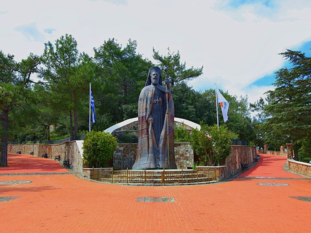 Paphos: Troodos, Omodos & Kykkos-Kloster – Tagestour