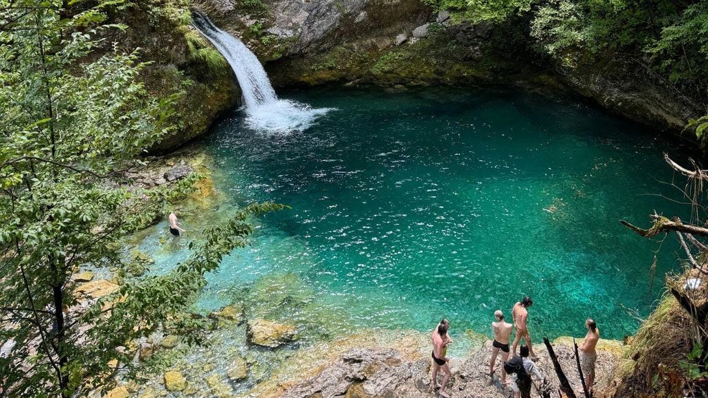 Von Tirana/Durres/Shkoder: Tagestour nach Theth und zum Blauen Auge