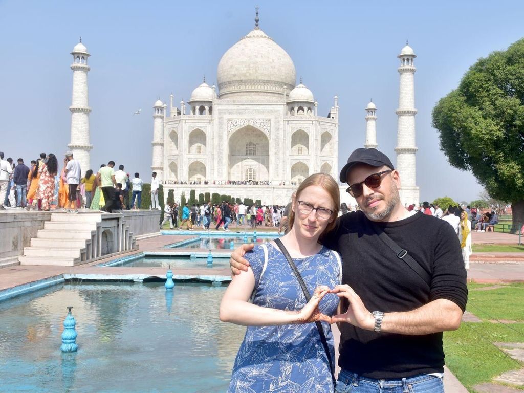 Von Delhi: Taj Mahal bei Sonnenaufgang und Agra – geführte Tour mit dem Auto