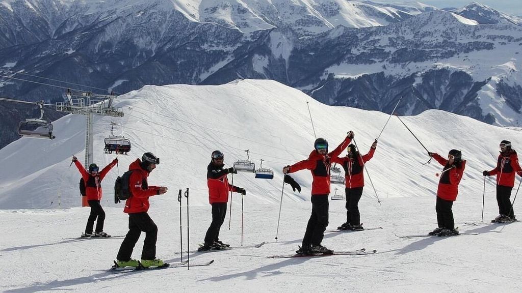 Von Tiflis: Gudauri Ski Magic & Kaukasus