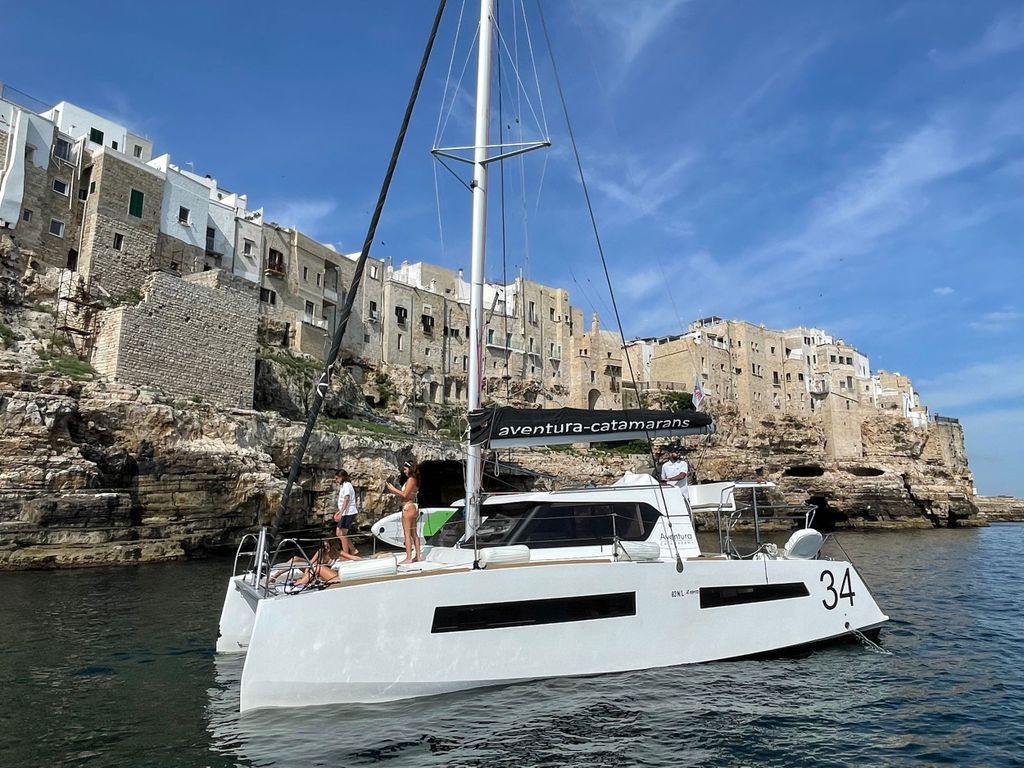 Private Katamaran Tour in Polignano a Mare
