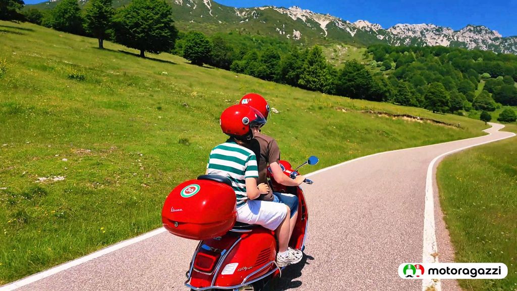 Peschiera del Garda: Vespa-Scooter-Tour zum Monte Baldo
