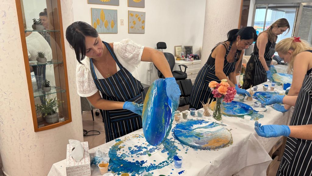 Alicante: Fluid Art-Therapie-Workshop & Wein