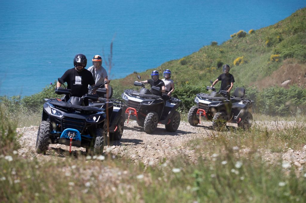 Durrës: Geführte Quad-Tour in Kallm mit Besuch im geheimen Bunker