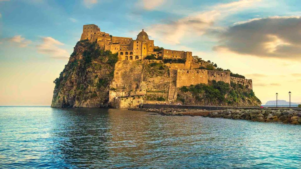 Ischia/Forio: Besuch der Burg Aragonese + Borgo di Celsa
